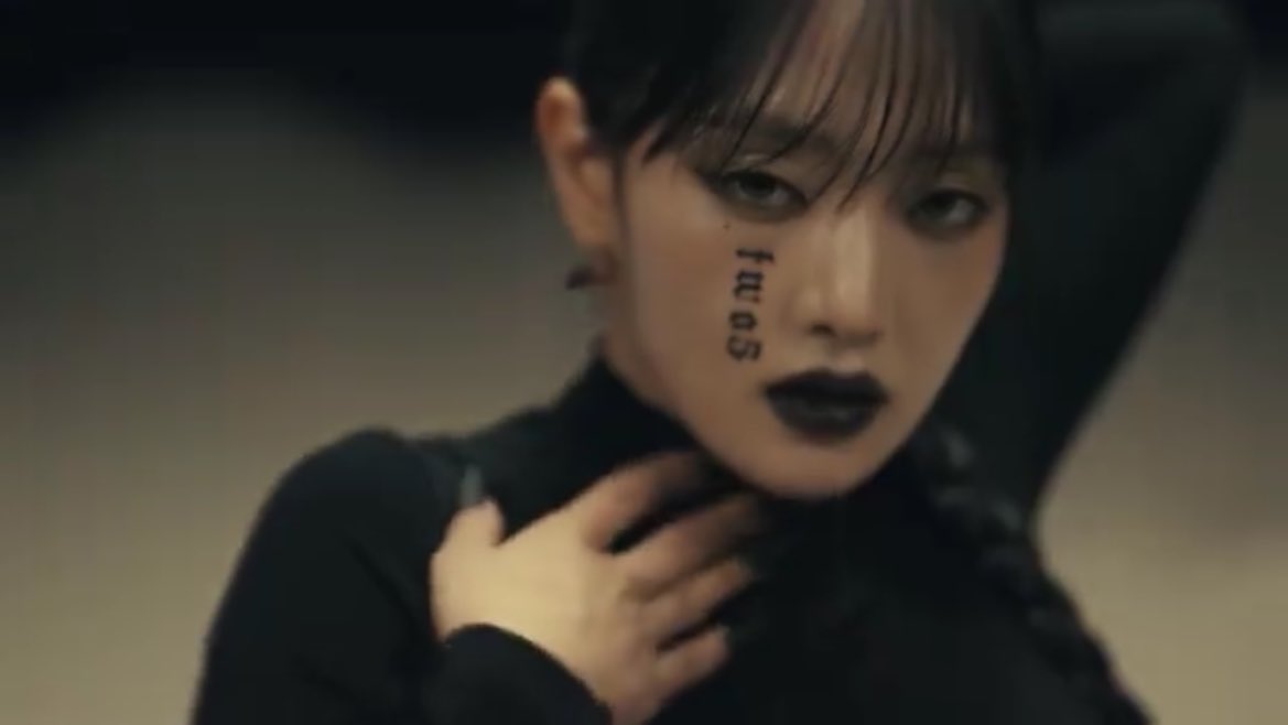 G_I_DLE__MINNIE's tweet photo. https://t.co/W2tWNmQdAl