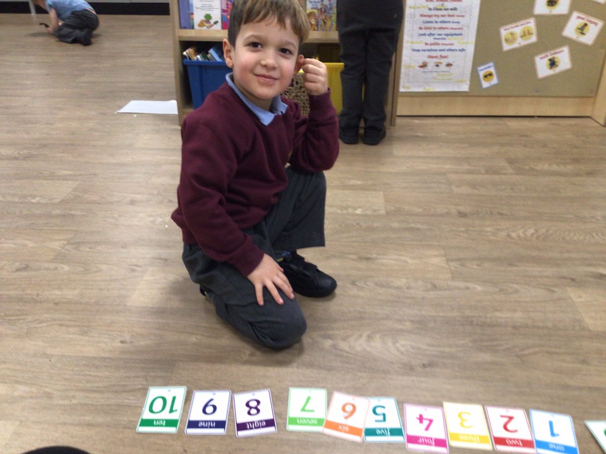 BramblesEYFS's tweet photo. Lots of super number ordering going in Brambles Reception this week.
#eyfs #bramblesmaths https://t.co/rOfUlWQFxn