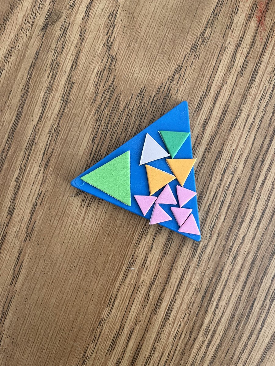 BPSHawksK's tweet photo. Matching and sorting 2D shapes #bpshawksk #BPSHawkslearn https://t.co/a7Pd9FBV3Y