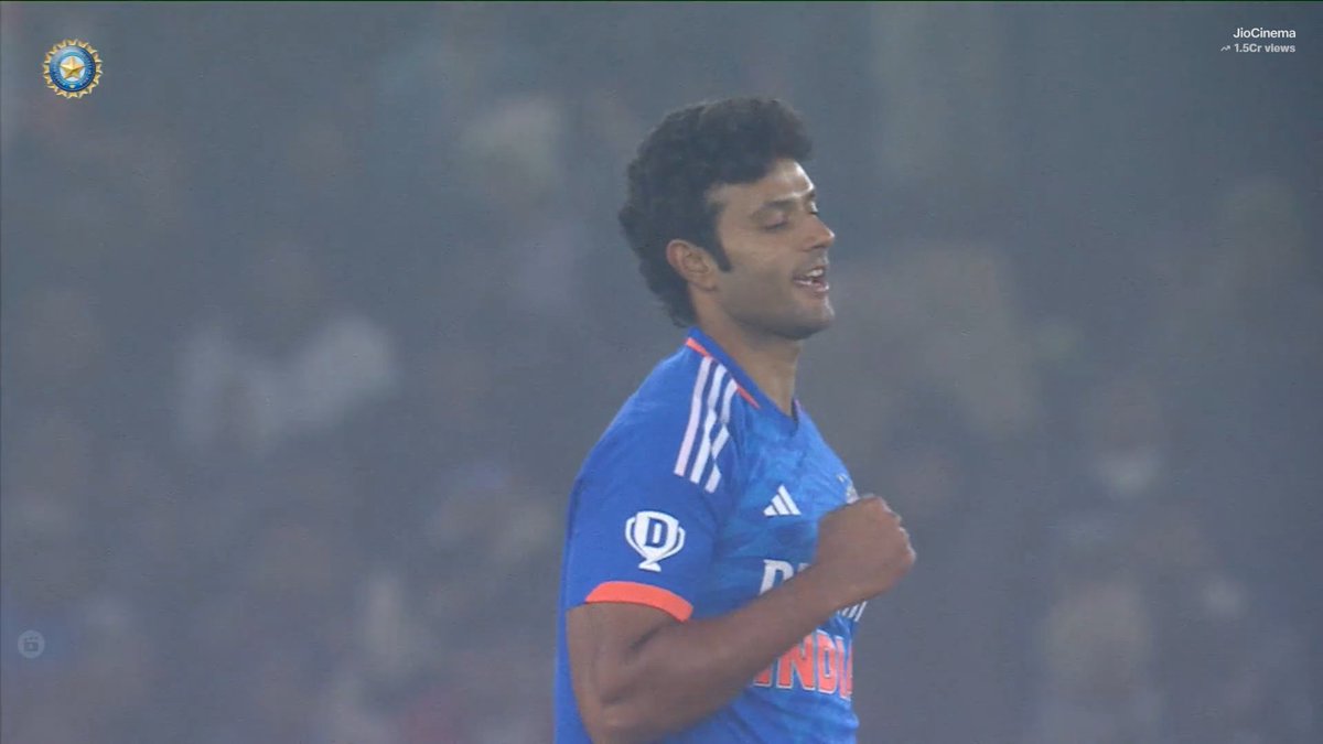 Went for an economy of 4.5 and got the opposition captain. Who does he think he is?