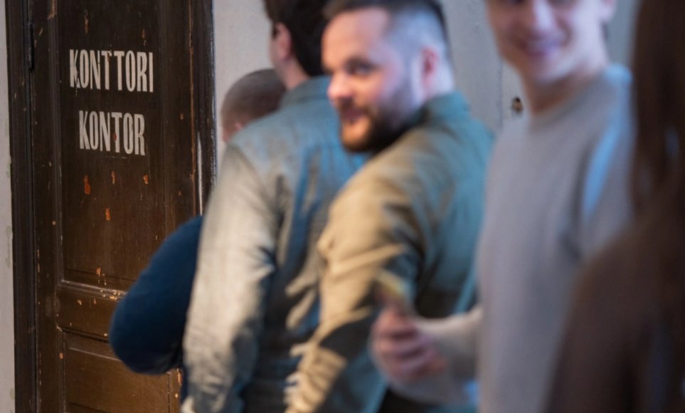 REKRY! #REKRY ✅ 

- Palkka n. 2500–4000 €/kk riippuen kokemuksesta ja osaamisesta.  

- Mahdollisuus tehdä vapaaehtoistyötä työajalla.  

- Etätyömahdollisuus (asemapaikka Turku tai Helsinki).  

- Paljon ”virkistyspäiviä”.  

- Yms.

INFO --> louhosdigital.fi/blogi/rekry-we…