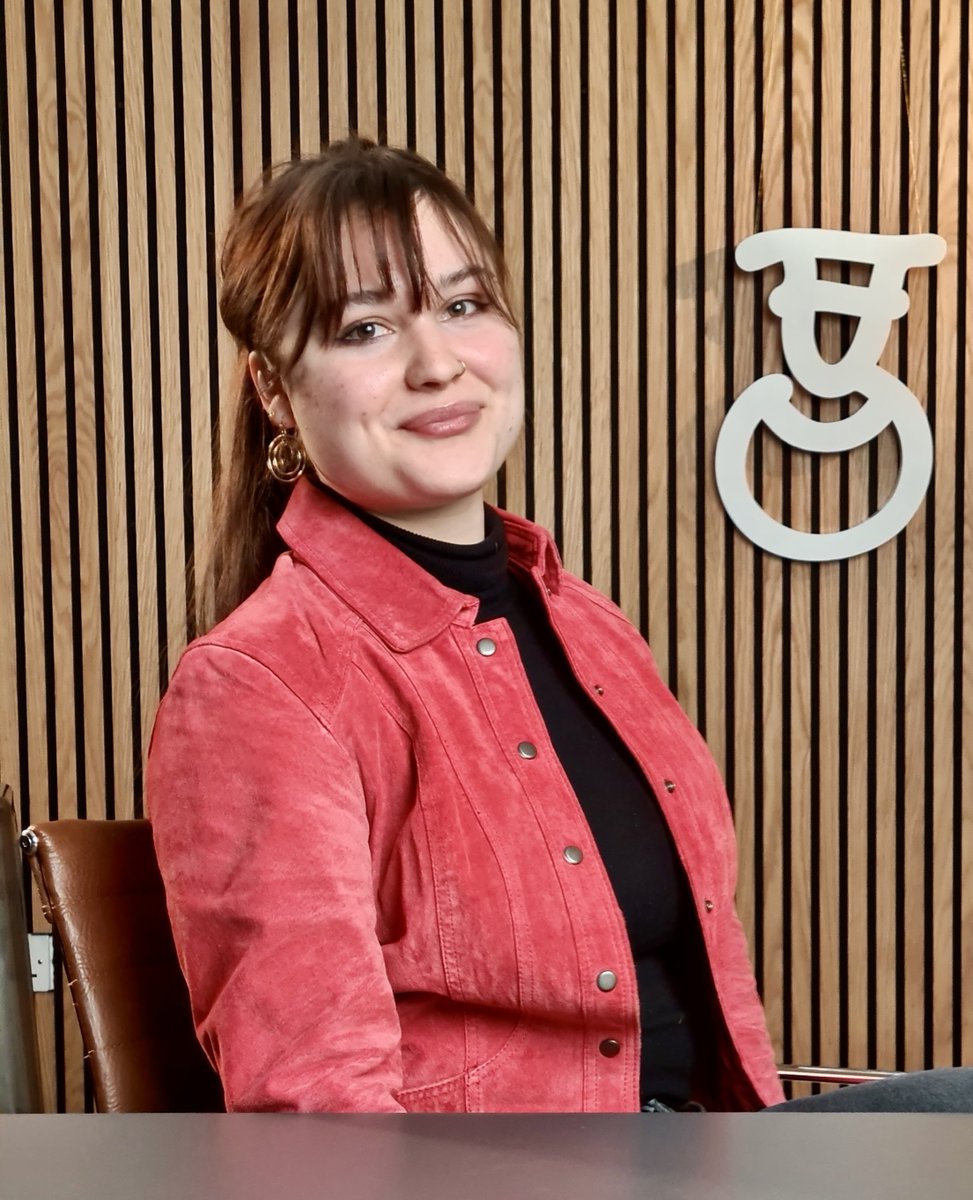 Say hello to Phoebe, the newest member of our Creative team! 🚀

As our new Copywriter, Phoebe will infuse her natural talent for crafting compelling copy into our marketing campaigns.

We’re thrilled to have you on board!

#Welcome #NewTeamMember #SprintEducation