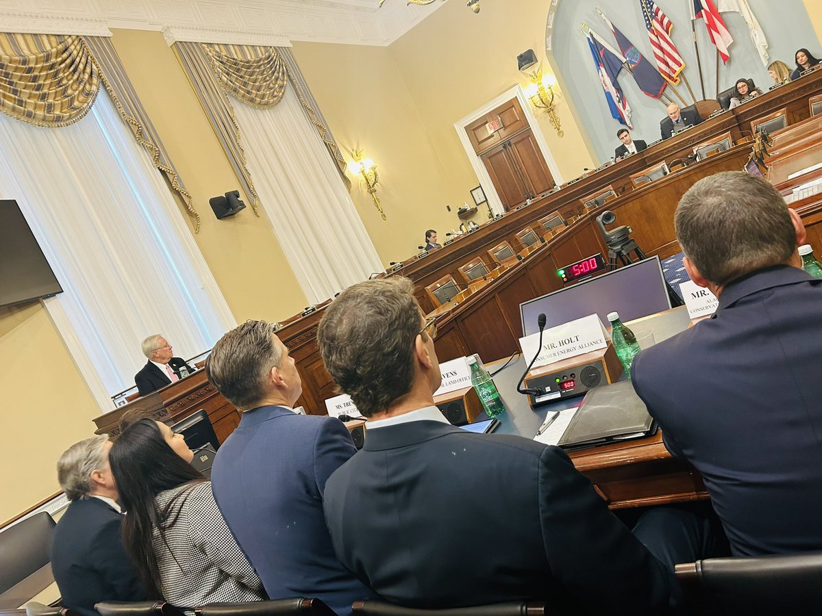 crucena77's tweet photo. 🌟 Exciting moment! Proud @ErandiTrev, the only woman among 5 witnesses, shedding light on the risks Latinos face in the oil &amp; gas industry at the Subcommittee on Energy and Mineral Resources oversight hearing on access to the OCS: Impacts on Consumers, States, and Operators. 🌐 https://t.co/yppB47sqRI