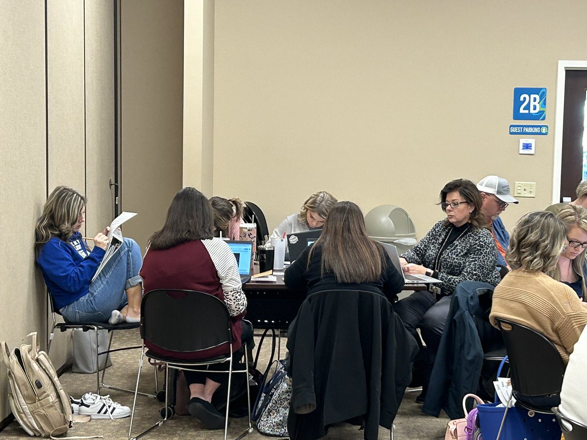 merissa_waddey's tweet photo. It’s a great day @GRRECKY with these AMAZING teams! 
🌟Coteaching
🌟Inclusion
🌟Specially designed instruction 
🌟Literacy @graceXabsher @Trinka7 @jesslturn #GRRECKY https://t.co/qMdHqYhPrE
