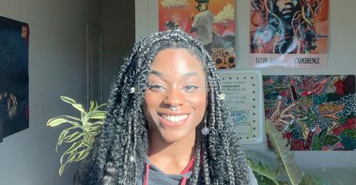 Meet the creative mind behind the artwork featured on the College of Arts and Sciences' social media, newsletters, and more–Sol Wilson! 🎨✨

Learn more about Sol and how a <a href="/UofSC_CAS/">McCausland College of Arts and Sciences</a>
internship is preparing her for a rewarding career in graphic design.

bit.ly/48sCanr