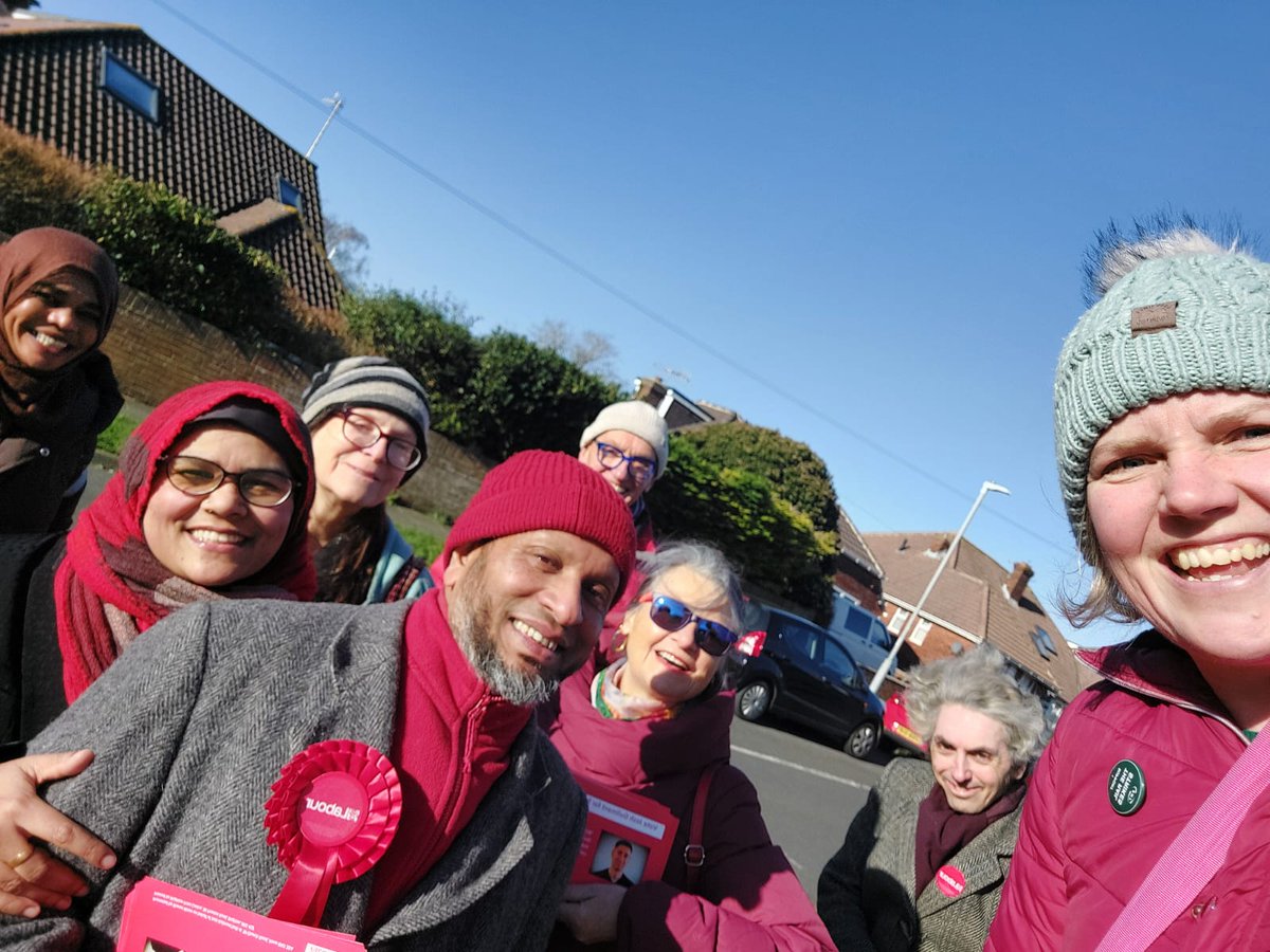 Great to be out in the sunshine this afternoon in South Portslade getting the vote out for Labour's Josh Guilmant. Terrific response from local people.