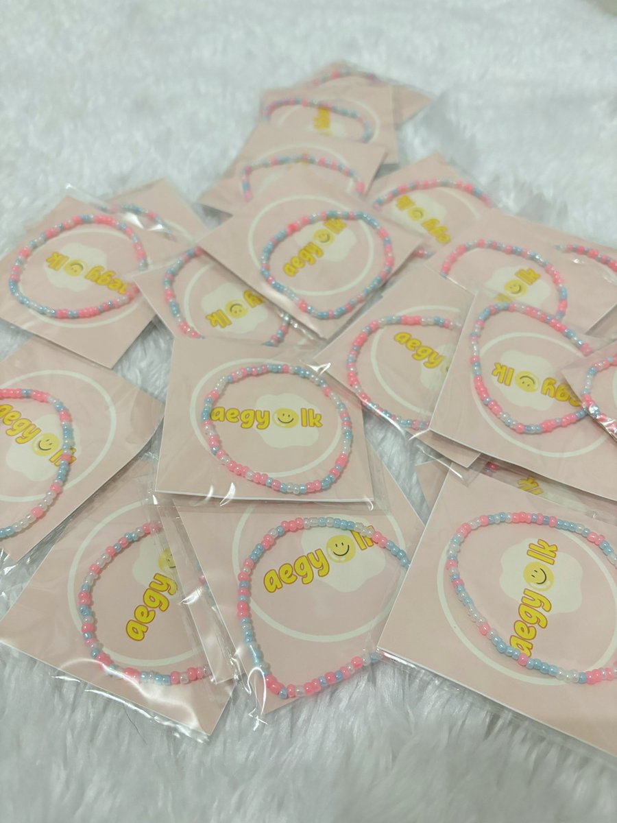 aegyolk___'s tweet photo. 🌻Seventeen Follow to Bulacan Freebies by @aegyolk___🌻

- rt this tweet and follow us
- 1:1 ratio
- no mobbing please
- limited qty only
- location: TBA (follow us, will post our loc)

see you guys carats! ✨
#FOLLOW_TO_BULACAN
#FOLLOW_TOUR_IN_BULACAN https://t.co/3QmFRbo1xB