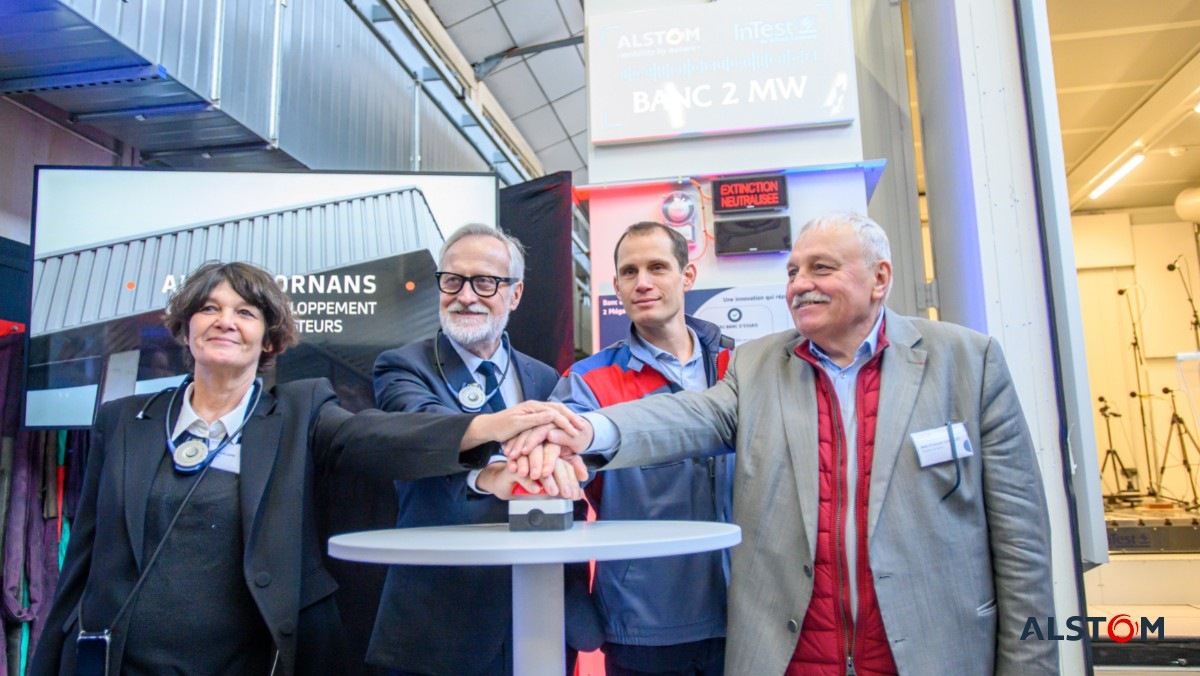 AlstomFrance's tweet photo. @Alstom inaugure à Ornans son nouveau banc d’essais 2 mégawatts. Cet investissement permet à Alstom de tester et valider les capacités des moteurs électriques conçus et produits sur le site pour tous les types de véhicules ferroviaires https://t.co/cwoTlcWJAI
#Industrie4.0 https://t.co/0mncwAbp1N