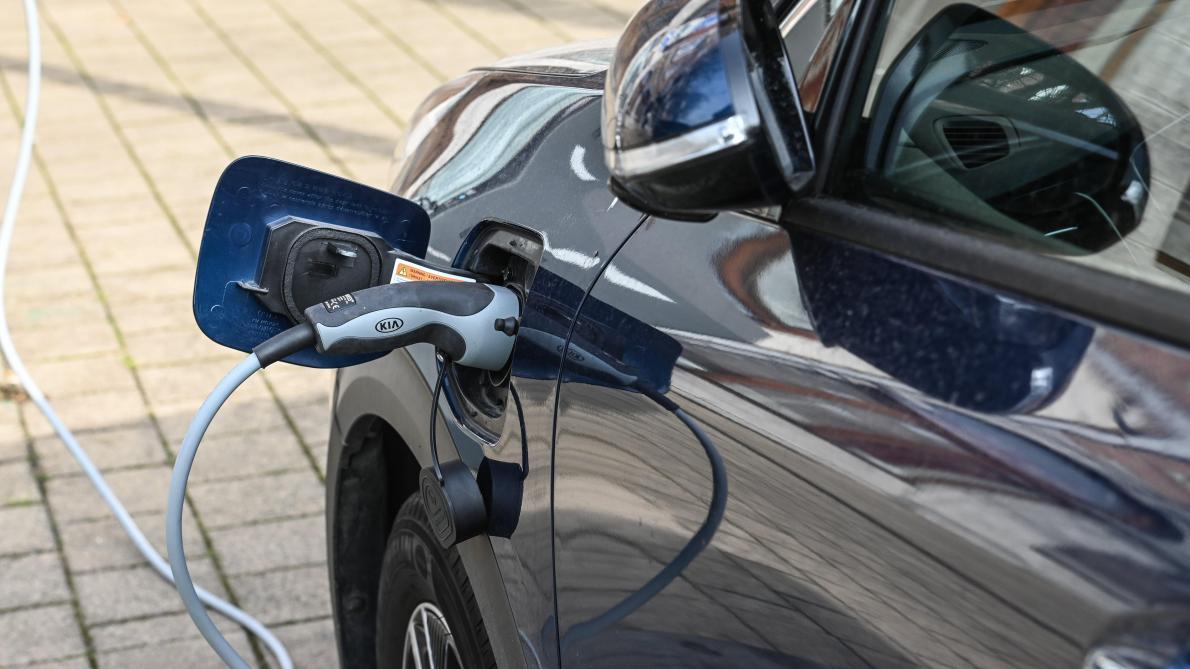 Le taux de rejet de la voiture électrique atteint désormais 42 % lesoir.be/560707/article…