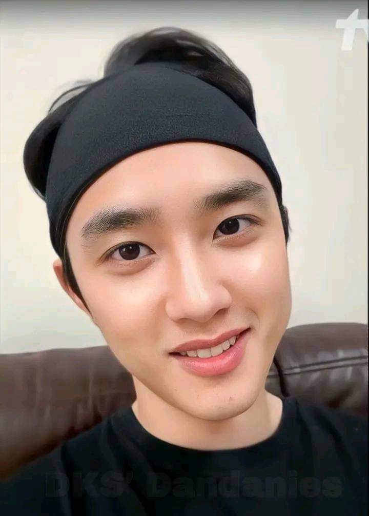 Yesto_exooo's tweet photo. Happy Birthday our admirable Kyungsoo❤🎂🎉

Thank you for growing up a humble, kind, and gentle person. May the God of all protects you at all cost. We love you! @companysoosoo_ 

2024 DYO DAY 
#해피_됴데이_2024
#WinterStarKyungsooDay
#HappyKyungsooDay #HappyDODay https://t.co/cVJVo3BoTR