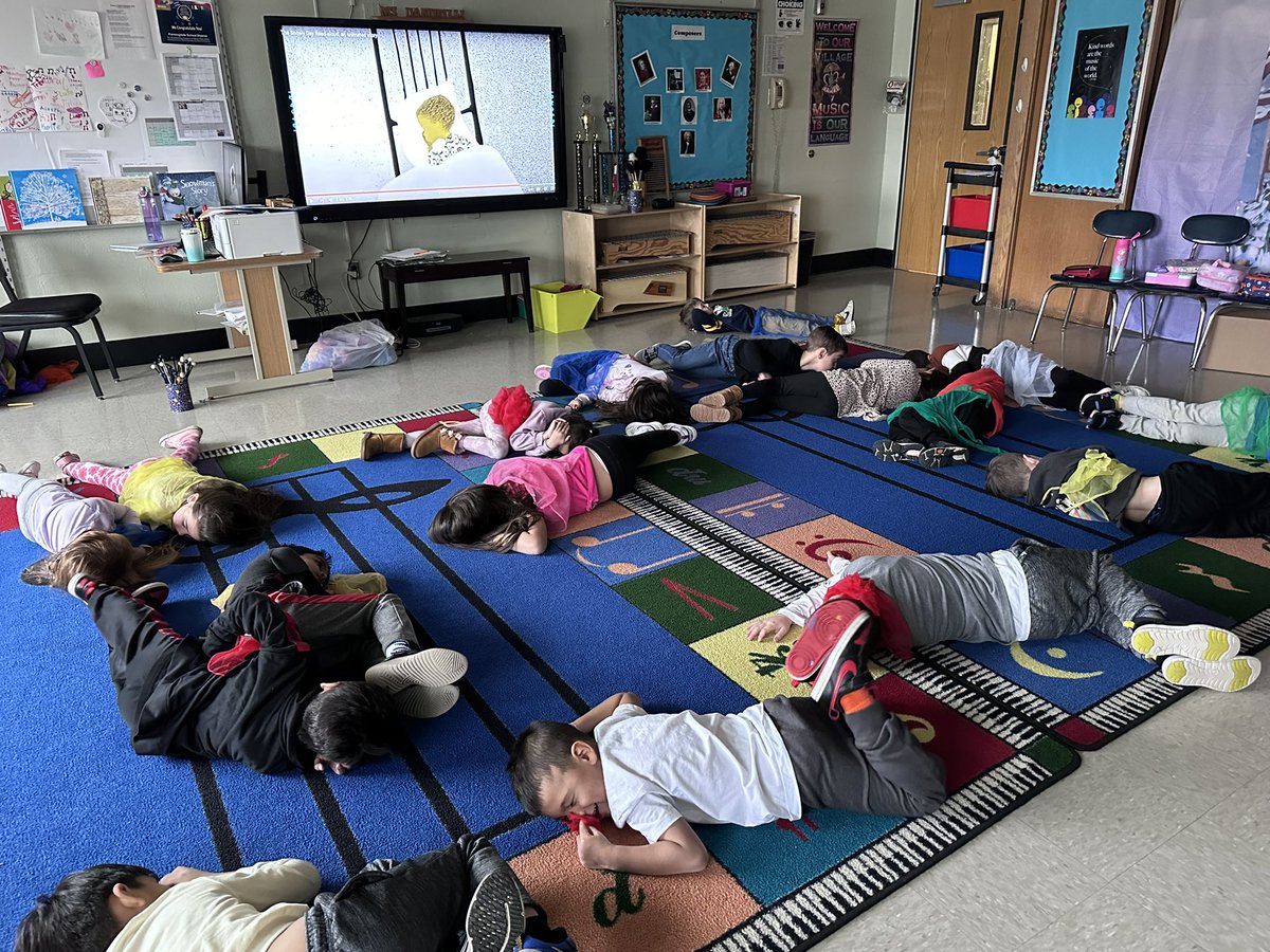 It’s A Snowy Day in Kindergarten this week using our imaginations and movement to Leroy Andersons Forgotten Dreams <a href="/WWP_Dalers/">WWP_Dalers</a>