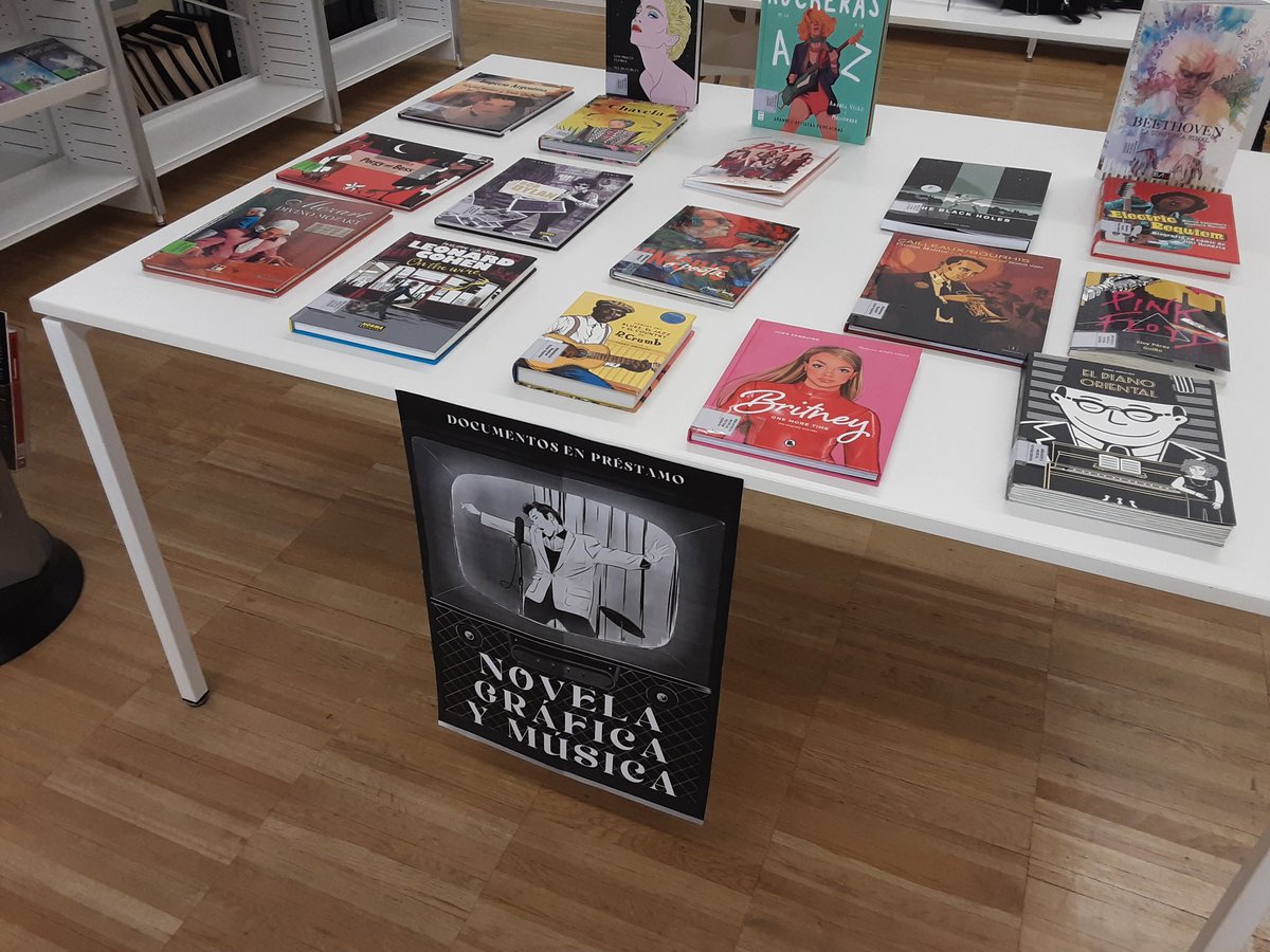 bmusicalmadrid's tweet photo. En la biblioteca hemos hecho una selección de cómics y novelas gráficas que versan sobre música y músic@s. Ven a disfrutar de las imágenes que hablan de la música. 🤩💿🎼 #comicsmusicales https://t.co/cvC1rbaiK0