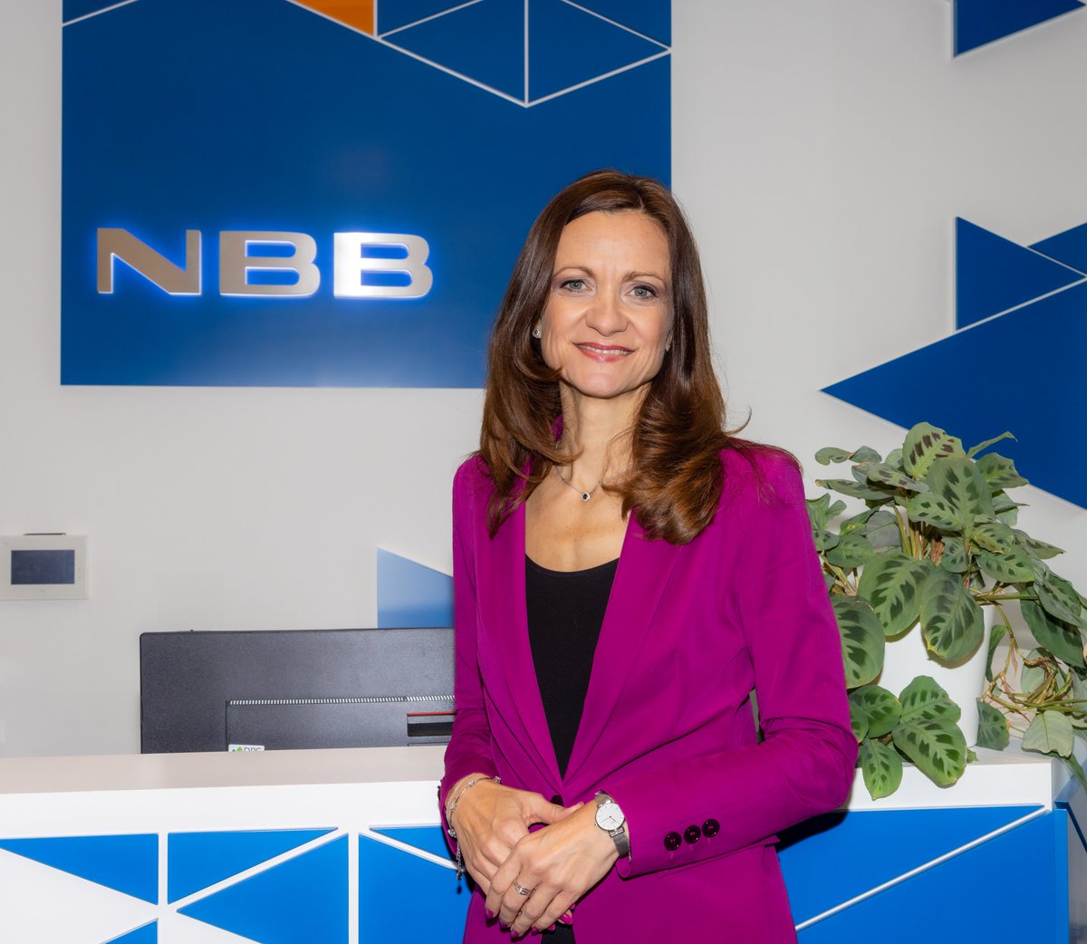 NBB_DE's tweet photo. Die @NBB_DE begrüßt in ihren Reihen Claudia Rathfux als neue kaufmännische Geschäftsführerin. Die #Managerin ist von @StromnetzBln in die Familie der @gasagde gekommen und wird uns bei der Transformation im #gasnetz und bei der #Wärmewende unterstützen. https://t.co/tvIIQV5pGq https://t.co/JP1qQosw2L