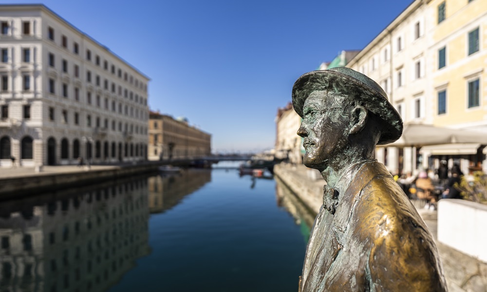 Agendaviaggi's tweet photo. Cinque buoni motivi per visitare (e scoprire) Trieste nel 2024
#FGlive, #friuliveneziagiulia, #FVG, #fvgexperience, #italia, #nordest, #trieste
https://t.co/gygEV8iy8b
Ph. Fabrice Gallina https://t.co/tUBNJYlaCN