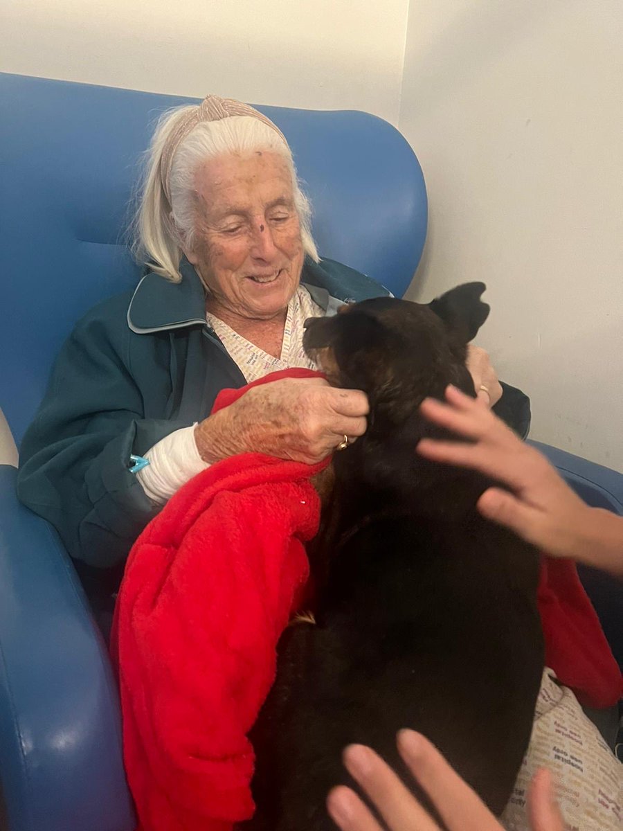 Karan Scrivener (@karantscrivener) on Twitter photo Thank you to matron ward manager and dementia nurse letting maddie visit patient in hospital living hospital values best medicine โฆ<a href="/TracyFletcher3/">Tracy Fletcher</a>โฉ โฆ<a href="/joysheridan131/">Joy Sheridan</a>โฉ โฆ<a href="/EKHUFT/">East Kent Hospitals</a>โฉ โฆ<a href="/EKHCharity/">East Kent Hospitals Charity</a>โฉ Thank you to matron ward manager and dementia nurse letting maddie visit patient in hospital living hospital values best medicine โฆ<a href="/TracyFletcher3/">Tracy Fletcher</a>โฉ โฆ<a href="/joysheridan131/">Joy Sheridan</a>โฉ โฆ<a href="/EKHUFT/">East Kent Hospitals</a>โฉ โฆ<a href="/EKHCharity/">East Kent Hospitals Charity</a>โฉ