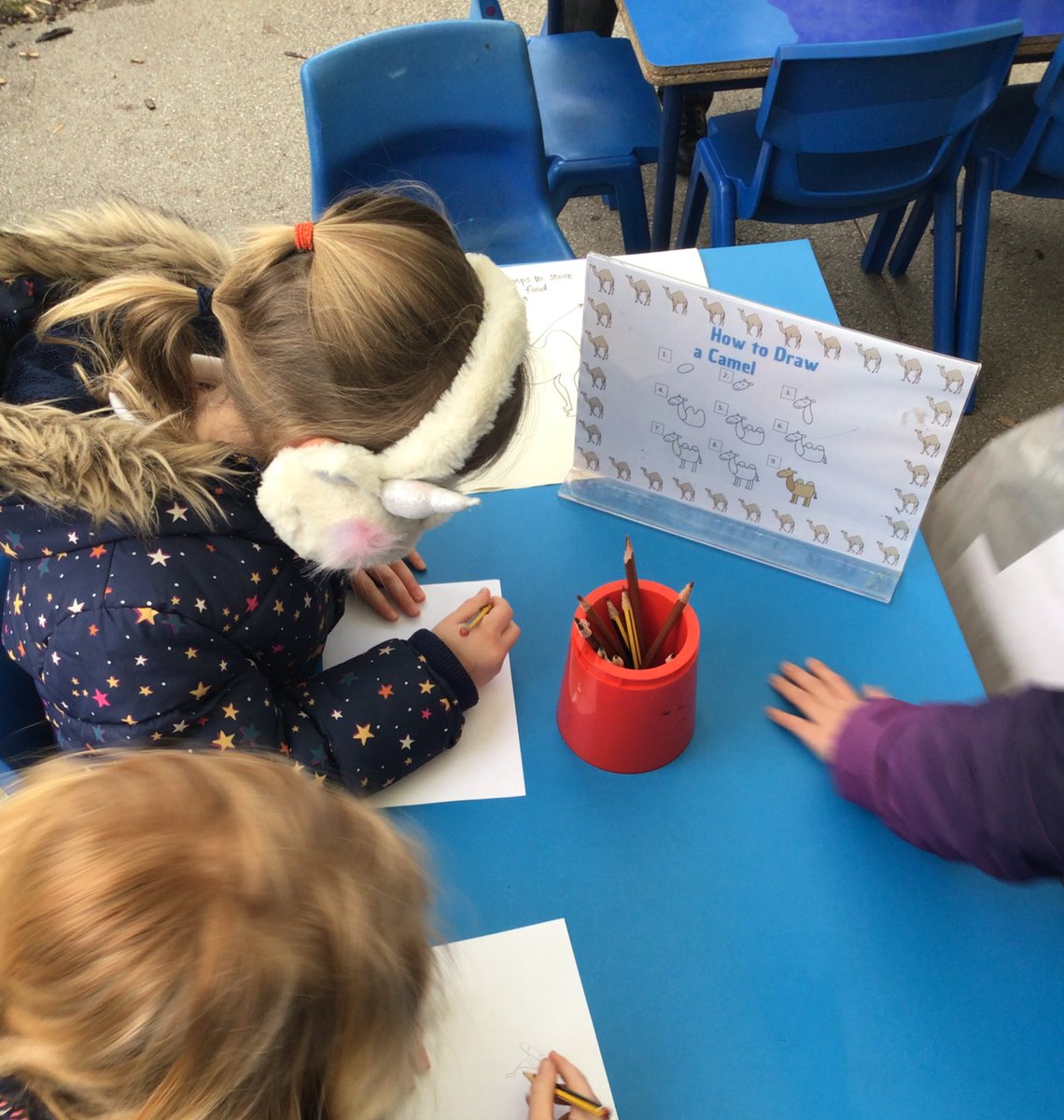 RecepWoodley's tweet photo. This week we have been learning about the Sahara desert and some of the animals that live there and plants that grow in this habitat. 

Have a look at some of the activities we have been doing! 

ASK ME if I can tell you any adaptations a camel has to help it live in a desert. https://t.co/ngCfm16Jtr