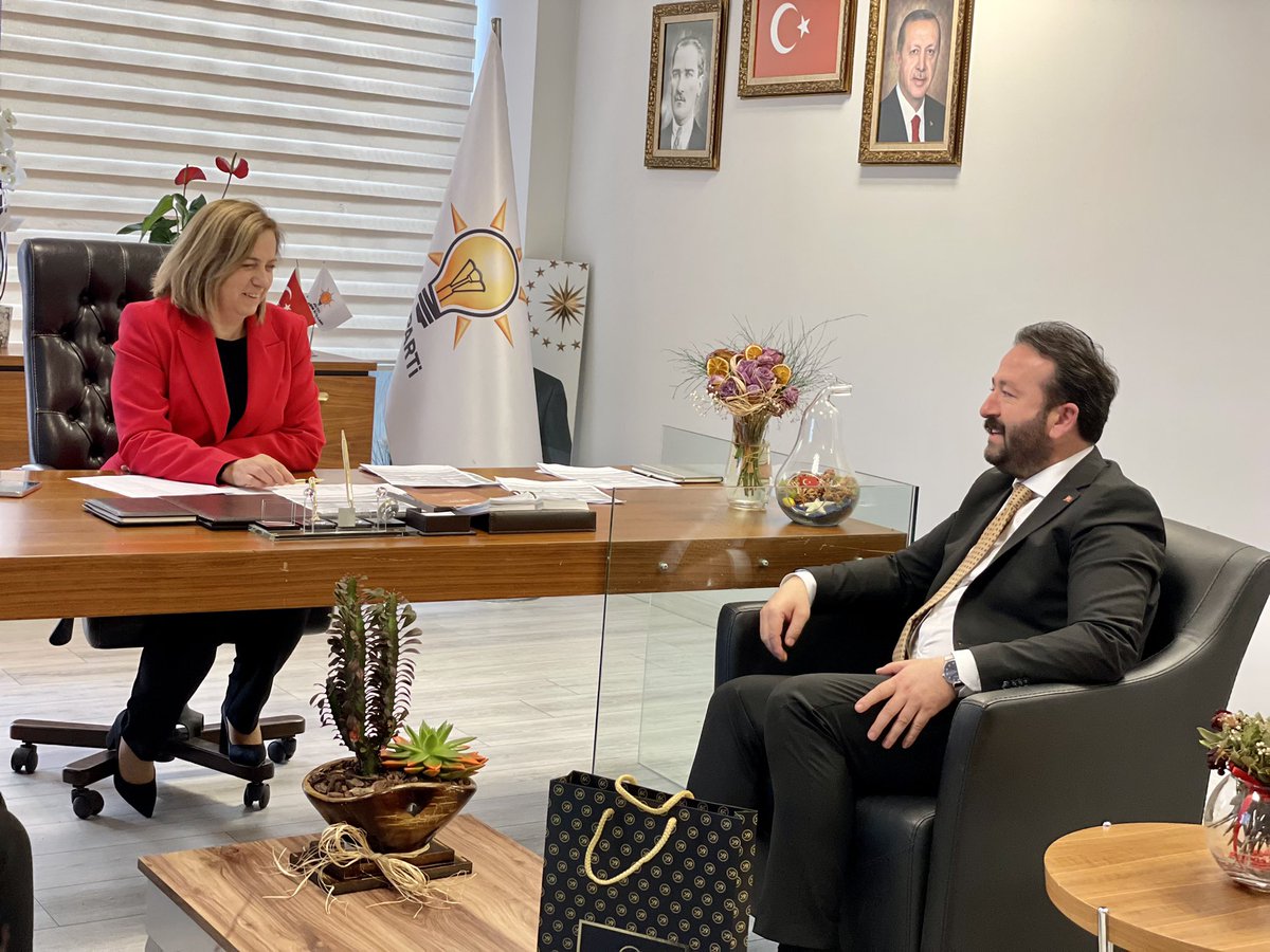 suleymanartci's tweet photo. Göreve Yeni Atanan İl Kadın Kolları Başkanımız Emel Dalkıran’ı ziyaret ettik.

Misafirperverlikleri ve hoş sohbetleri için teşekkür eder, yeni görevinden başarılar dilerim…. https://t.co/EI3QVd1Lik