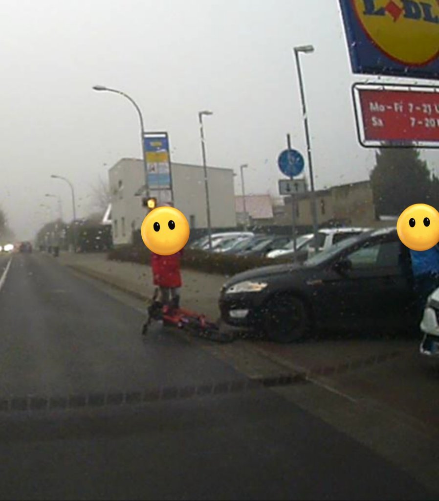 #Fahrradunfall heute in #Barleben ... der Radlerin scheint zum Glück nicht viel passiert... <a href="/ADFC_MD/">ADFC Magdeburg</a> #fahrrad #radfahren #unfall #magdeburg