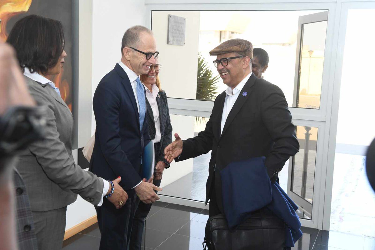UNCaboVerde's tweet photo. Director-General of @WHO @DrTedros just arrived in #CaboVerd for a 2 days official visit. Dr. Tedros will have high-level meetings w/ national authorities & visit health structures.Cabo Verde is preparing to be declared as malaria free country. @NacoesUnidas @UN @ONUNews @UN_SDG https://t.co/y6hrjfXnif