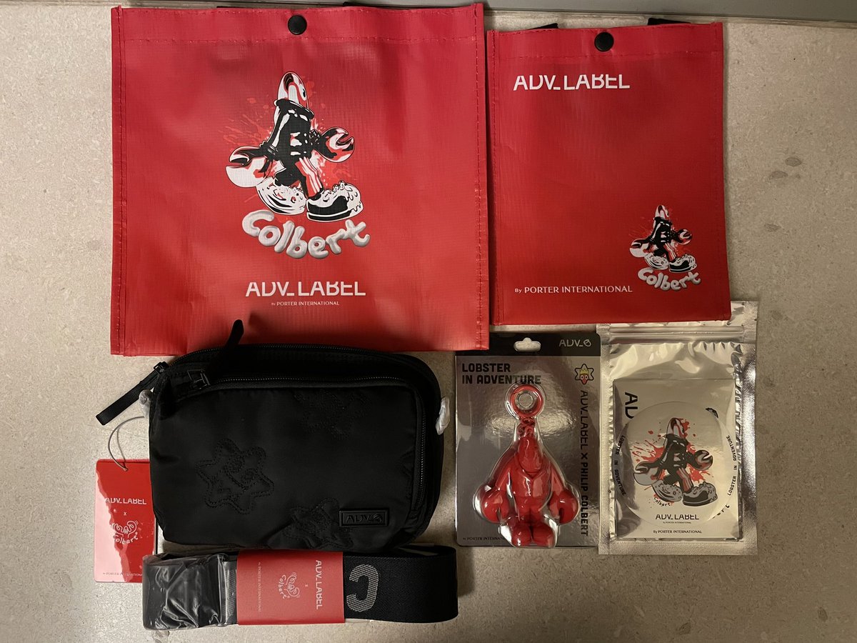 El_Navi_eth's tweet photo. The parcel has arrived! Canβt wait to take the @thelobstars x ADV_Label bag to adventure!
This collab is just π―π¦
#LobstarPower https://t.co/uLatkNcSQr