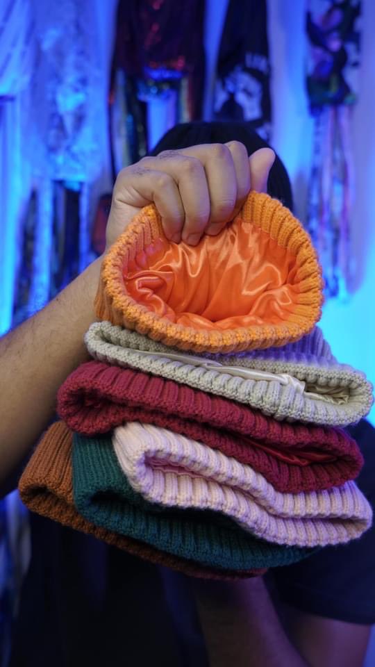 Mnjsales's tweet photo. Retweet if you want a FREE satin lined beanie https://t.co/lzt45w2cb1