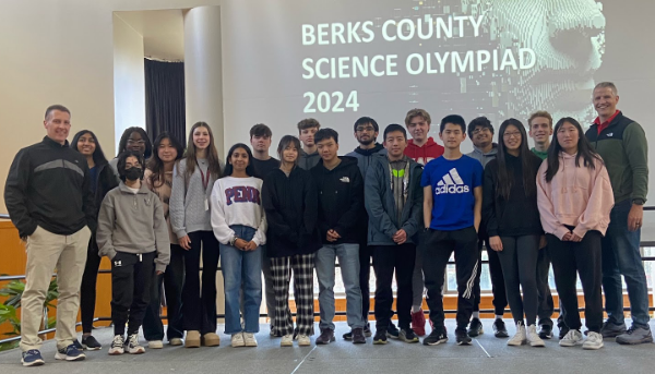 18 High School students participated in the Berks County Science Olympiad competition at Kutztown University.  Wilson High School’s team finished in 1st place! 

Congratulations, and good luck preparing for the regional competition in March! #WilsonSD