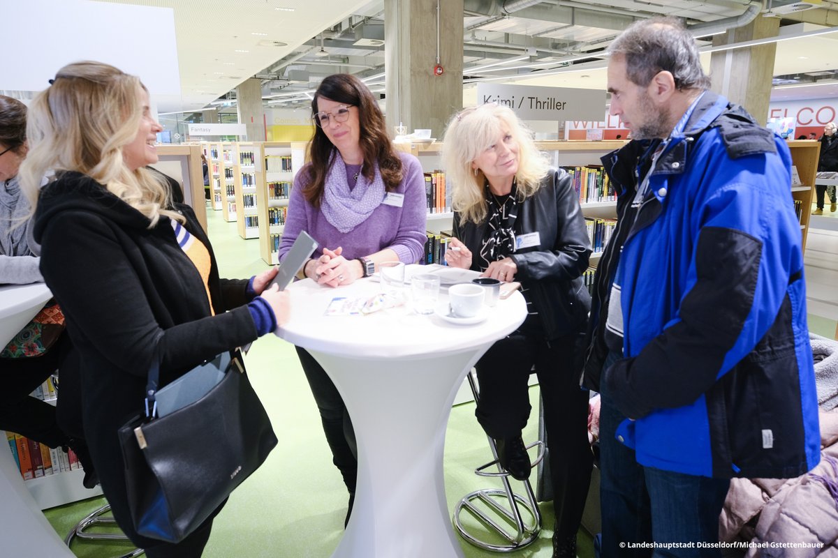 Duesseldorf's tweet photo. #JobSpeedDating bei der Landeshauptstadt #Düsseldorf!
675 Besucher/innen verschafften sich in der ZB im KAP1 einen Überblick über die berufliche Vielfalt bei der Stadt, ließen sich beraten und konnten ihre Bewerbungen direkt vor Ort einreichen.
👉 https://t.co/FrMsjr1CX9 https://t.co/H1XkcWFBVJ
