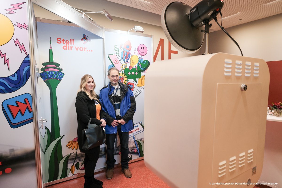Duesseldorf's tweet photo. #JobSpeedDating bei der Landeshauptstadt #Düsseldorf!
675 Besucher/innen verschafften sich in der ZB im KAP1 einen Überblick über die berufliche Vielfalt bei der Stadt, ließen sich beraten und konnten ihre Bewerbungen direkt vor Ort einreichen.
👉 https://t.co/FrMsjr1CX9 https://t.co/H1XkcWFBVJ