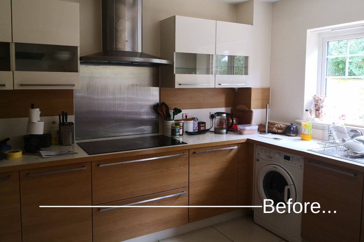 #TBT one of our favourite #kitchentransformations! This is timeless #shakerkitchen in #CaithnessSlate, complete with @konigstoneuk ‘Bianco Altissimo’ quartz worktops. #kitchendesign #kitchensbespoke