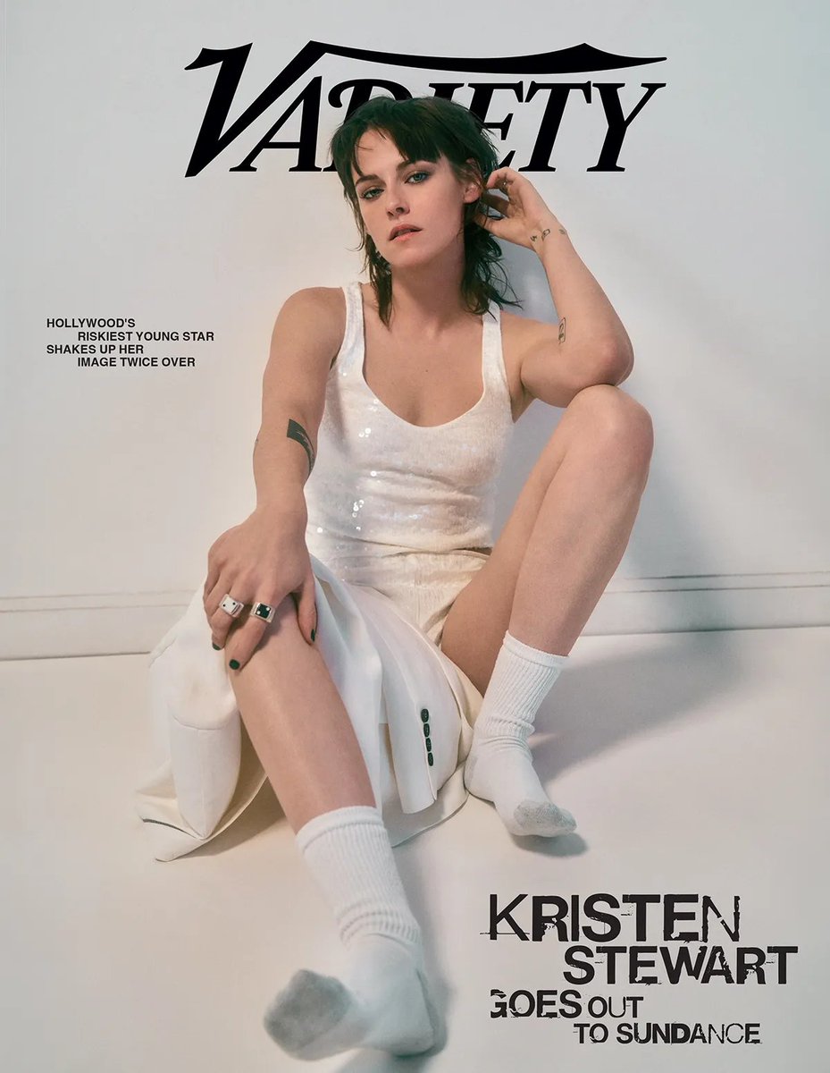 KSBRSite's tweet photo. SHE'S BACK! Kristen Stewart na capa da Variety 🖤 https://t.co/FtkXtbkdQh