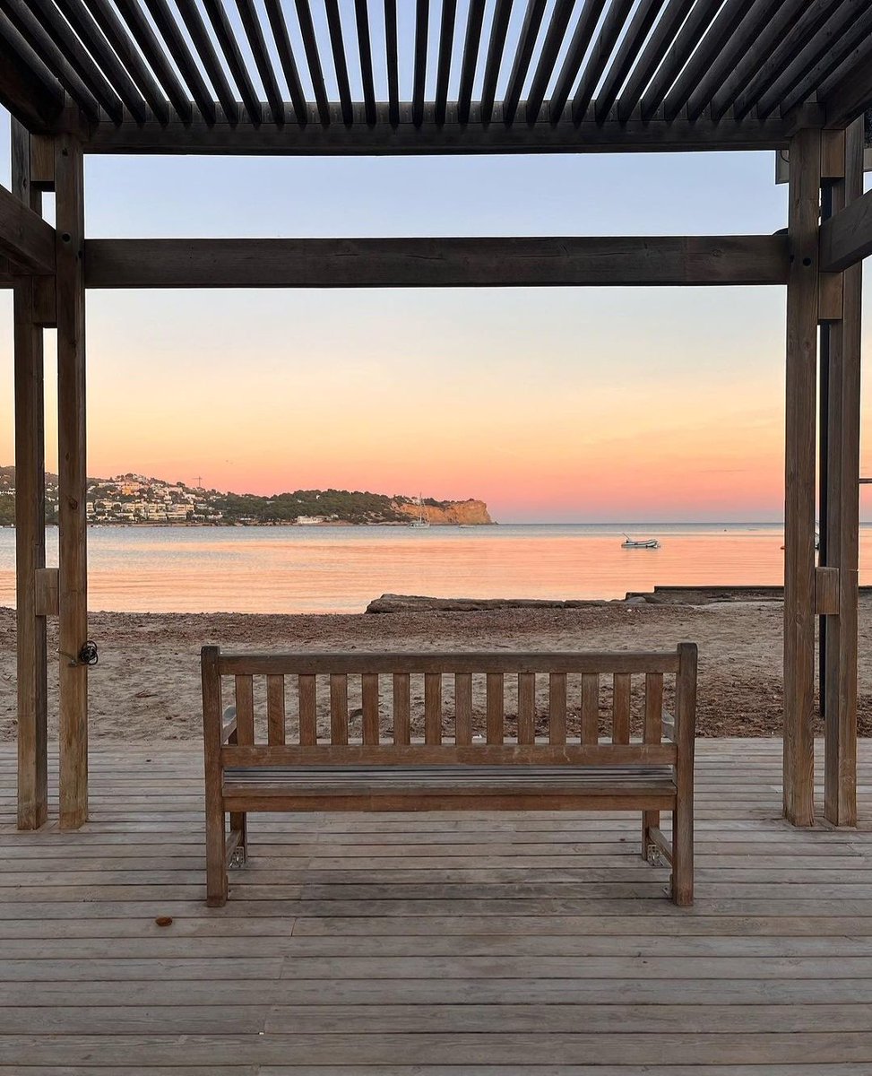 taranti_ana's tweet photo. Qué bonita eres, #ibiza https://t.co/sAuTBSMxii