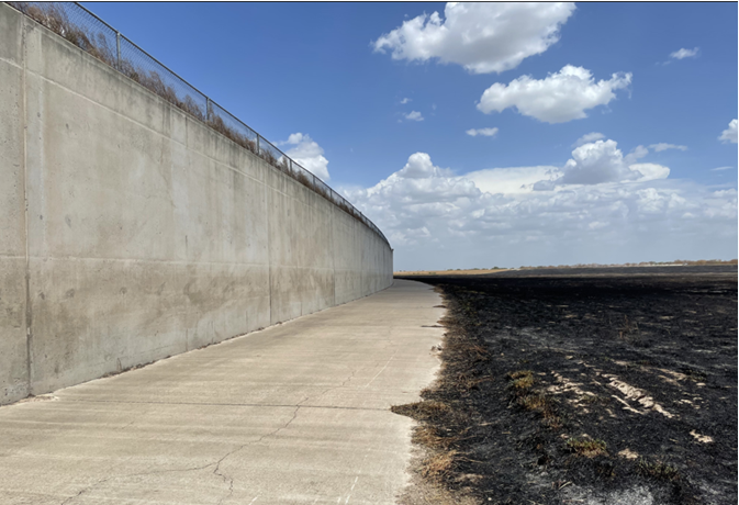 LaikenJordahl's tweet photo. Horrific new documents reveal how the border wall trapped more than one hundred animals attempting to escape a wildfire and burnt them alive.

Fish &amp; Wildlife Service biologists confirm the wall "impeded the escape of wildlife from the fire."

READ: https://t.co/FCLjOGYDyY https://t.co/M9NyBRj26E