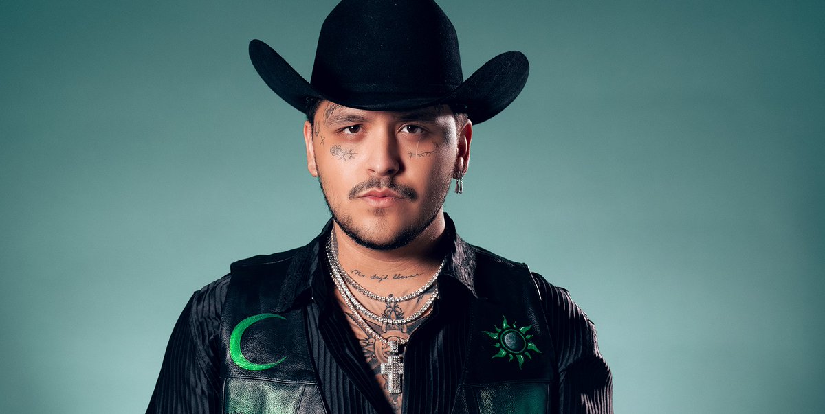 Unisymas's tweet photo. #Tendencia📲 | Hoy celebramos a #ChristianNodal, cantante, músico, compositor, productor, director y empresario mexicano, quien cumple 25 años 🎤🎶
https://t.co/B0e4yjGmmG https://t.co/ePjWJcCsA0