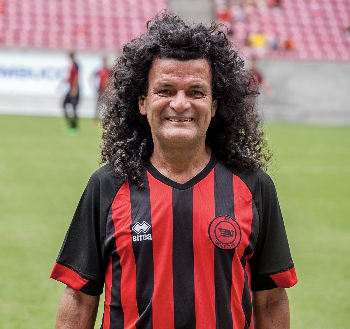 ibismania's tweet image. A diretoria do Íbis Sport Club se solidariza e conta com o apoio de todos os torcedores para ajudar o nosso ídolo Mauro Shampoo.

Para mais informações:

☎️(81) 99675-6608 (Márcia Shampoo)
☎️(81) 99467-0180 (Mauro Shampoo)