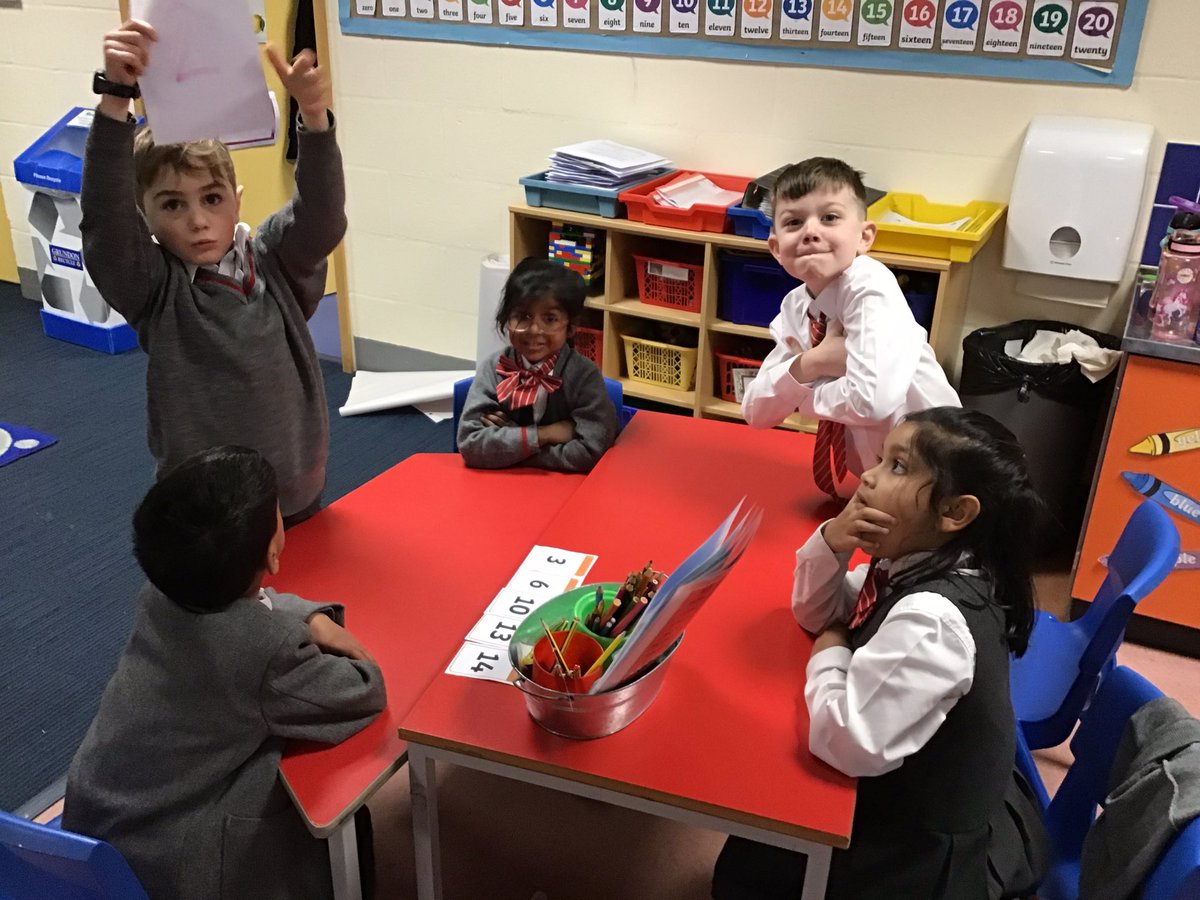 BGS_LowerSch's tweet photo. Year 1 have had great fun ordering numbers from mystery envelopes! #BGSYear1 #Maths https://t.co/SjsqBwDyg5
