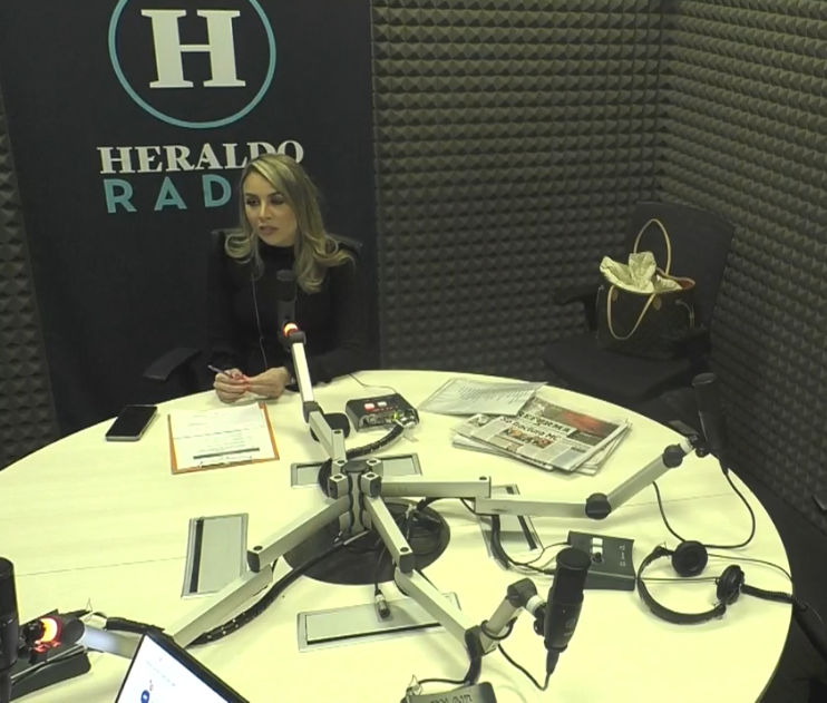 Ya está <a href="/Omar3strada/">Омаr Estrada</a> con <a href="/BlancaBecerril/">Blanca Becerril</a> en <a href="/heraldoradio_/">Heraldo Radio</a> hablando sobre la cuesta de enero, un estudio que realizamos cada año desde hace 9.

Sintoniza:
heraldodemexico.com.mx/radio-cdmx.html

#EvidensLabMETT