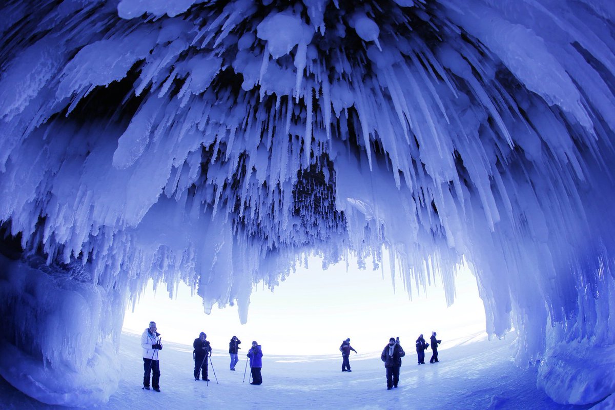 @LakeSuperior ice caves