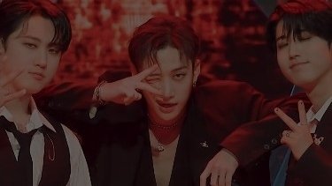 hanyeonx's tweet photo. Hyunchan au! Perdição (oneshot)

Hyunjin tinha seu lugar preferido: a cafeteria “Coffee Two Cat’s”, administrada por seus dois amigos, Mina e Felix. Apesar do ambiente agradável e reconfortante, não era apenas um local para descanso. À noite, aquela cafeteria se transformava+ https://t.co/42NFOIjNOt