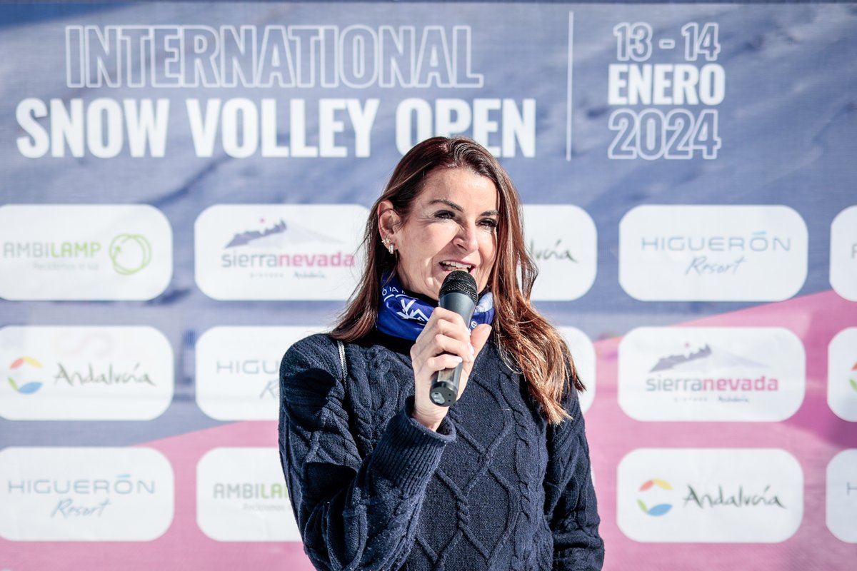DeporteAND's tweet photo. 🏐 Hoy se ha presentado la I Edición de Sierra Nevada International Snow Volley Open.

🔝 El evento, único en España, se celebrará el 13 y 14 de enero en la estación granadina en un entorno de ensueño.

#AndalucíaElLugarDelDeporte #Andalucía https://t.co/RbokLds3pp