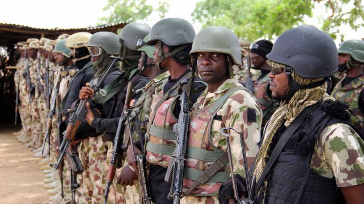 SaharaReporters's tweet image. 'No Gree' For Terrorists, Criminals In 2024 – Nigerian Military Headquarters Joins Trending Slogan | Sahara Reporters bit.ly/48vrvsh