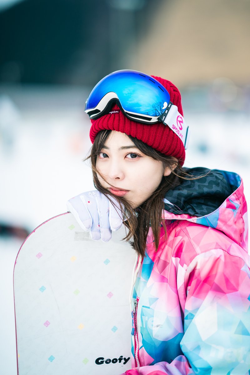 Keroro_Syogun's tweet photo. 今日(1月12日)は #スキー記念日 です⛷️

写真はスノボですが･･･⛄️

🏠 #大分
📸 ケロロ将軍🐸
👧 ちひろちゃん https://t.co/tzlJ7OPwdT