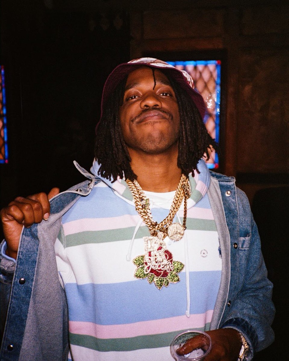 RapFavorites's tweet photo. Curren$y confirms he has new collab projects with Wiz Khalifa and Larry June completed https://t.co/4XkOSR2iXT