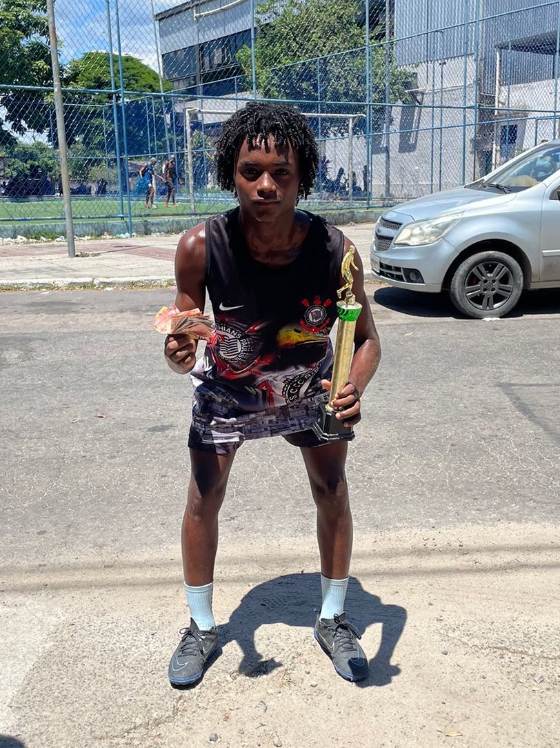 neguin_R7's tweet photo. o golpe é o mesmo só muda as vítimas, +1 é o CRT caçadores de recompensas. 💸🏁⚽️ https://t.co/PAaCEKVkEf