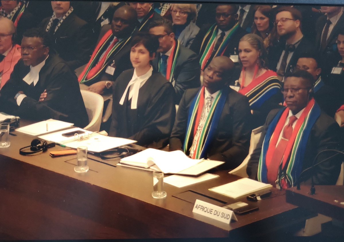 Afrika deyince aklınıza Batı’nın oluşturmaya çalıştığı şu imaj gelmesin. 

Dünyada İsrail’e kafa tutabilen, insanlığın onurunu kurtaran bu insanlar gelsin.