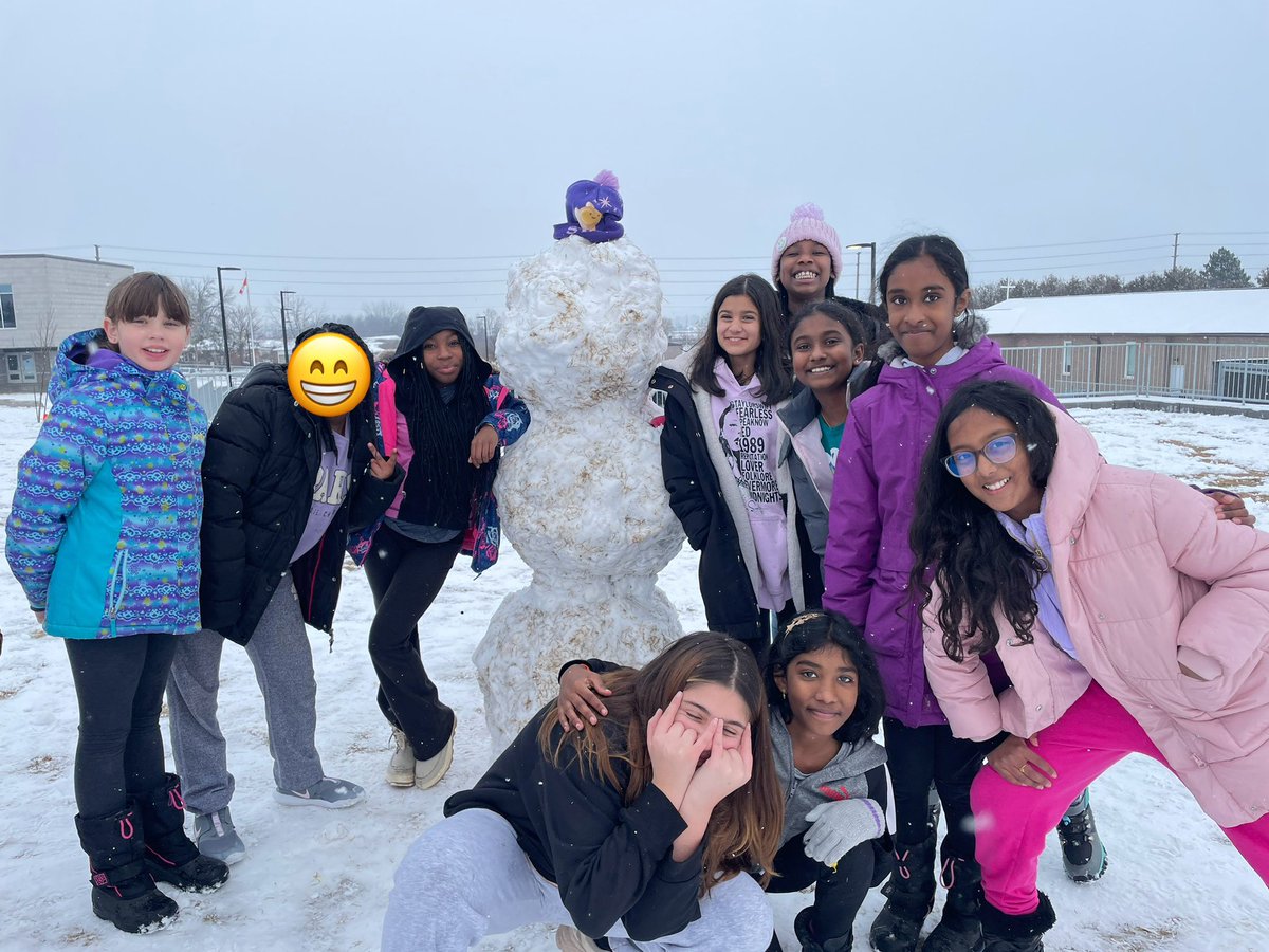 Ms. Davies’ Class tweet media