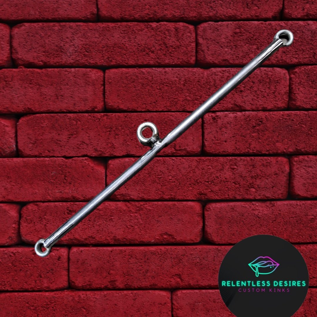 Mitch_Joe_Daria's tweet photo. Suspension bar 
#bdsm #BDSMovement #sex #sexy #swingers #FYP #fypシ #foryoupage https://t.co/cN6Ri1KC1j