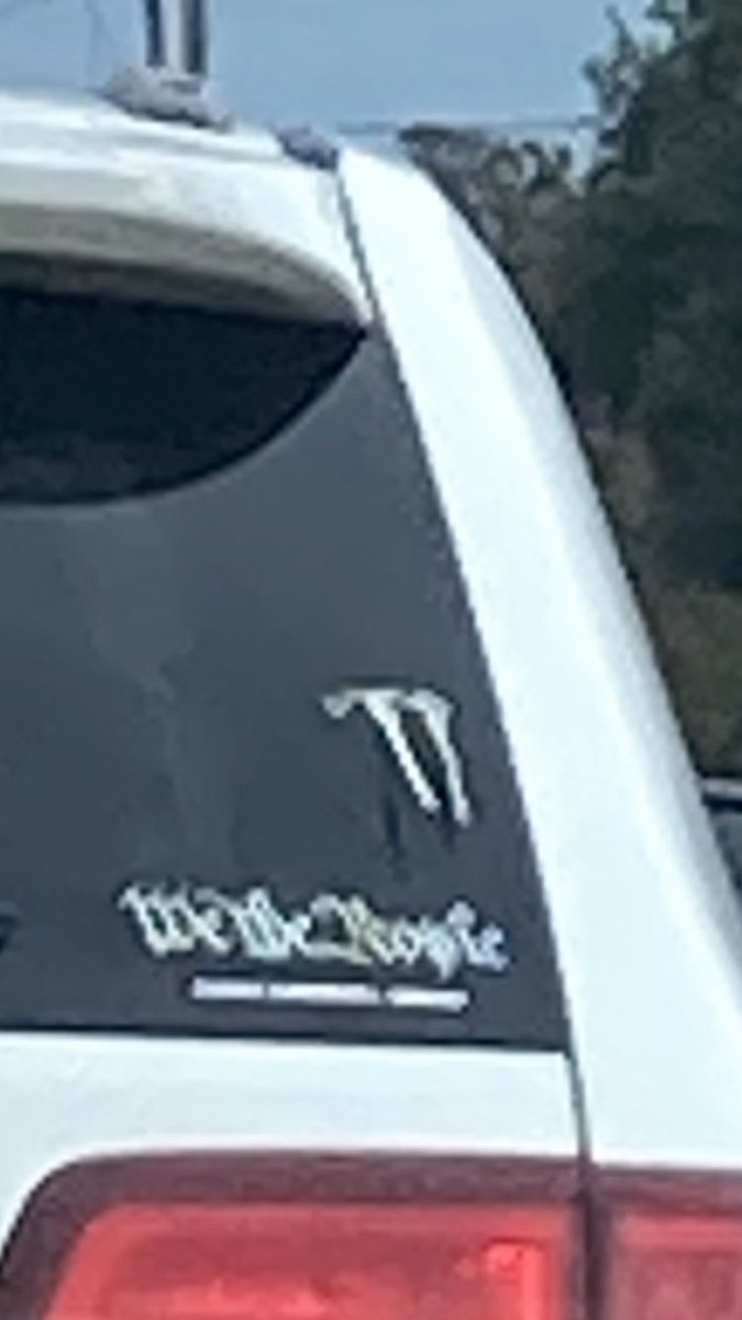 mob_idsync_cliq's tweet image. Them the corp person hoods #Crypts