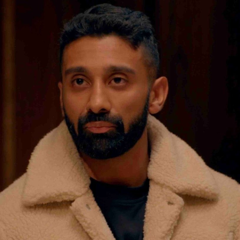 this man has said about 10 words for the whole series so far and yet he’s BANG on the money with paul. what a legend #TheTraitors