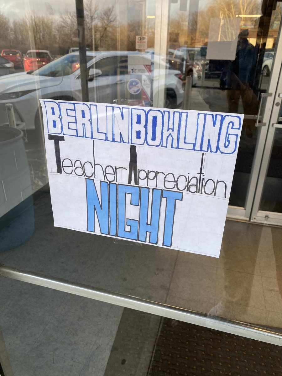Todd_spinner's tweet photo. Great way to spend a Thursday afternoon!  CLAWSUP!!
@BerlinBowling @BerlinBearsAD @obhsstudentnews @ErinBushOBHS @MarkNori71 @ClawsUpEnglish @MrMarkRoseOBHS @conrad_maria @TeamAlexCbus @OhioPrincipals https://t.co/aWak4bcXqV