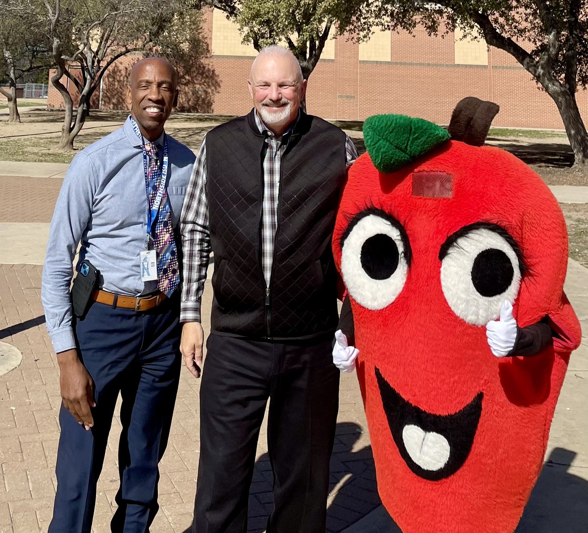 NISDSpecialEd's tweet image. Congratulations to Mr. Latino, a #BMC teacher @NISD_Luna, for receiving a grant from @nisdnef for his classroom. Mr. Latino consistently goes above and beyond to support his students and his success is an inspiration to others. Keep up the amazing work! #NEF #LUNA  #TeamNorthside